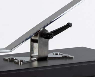 Jamonero de acero y madera nogal giratorio y basculante o balancín profesional, enfocando al balancín